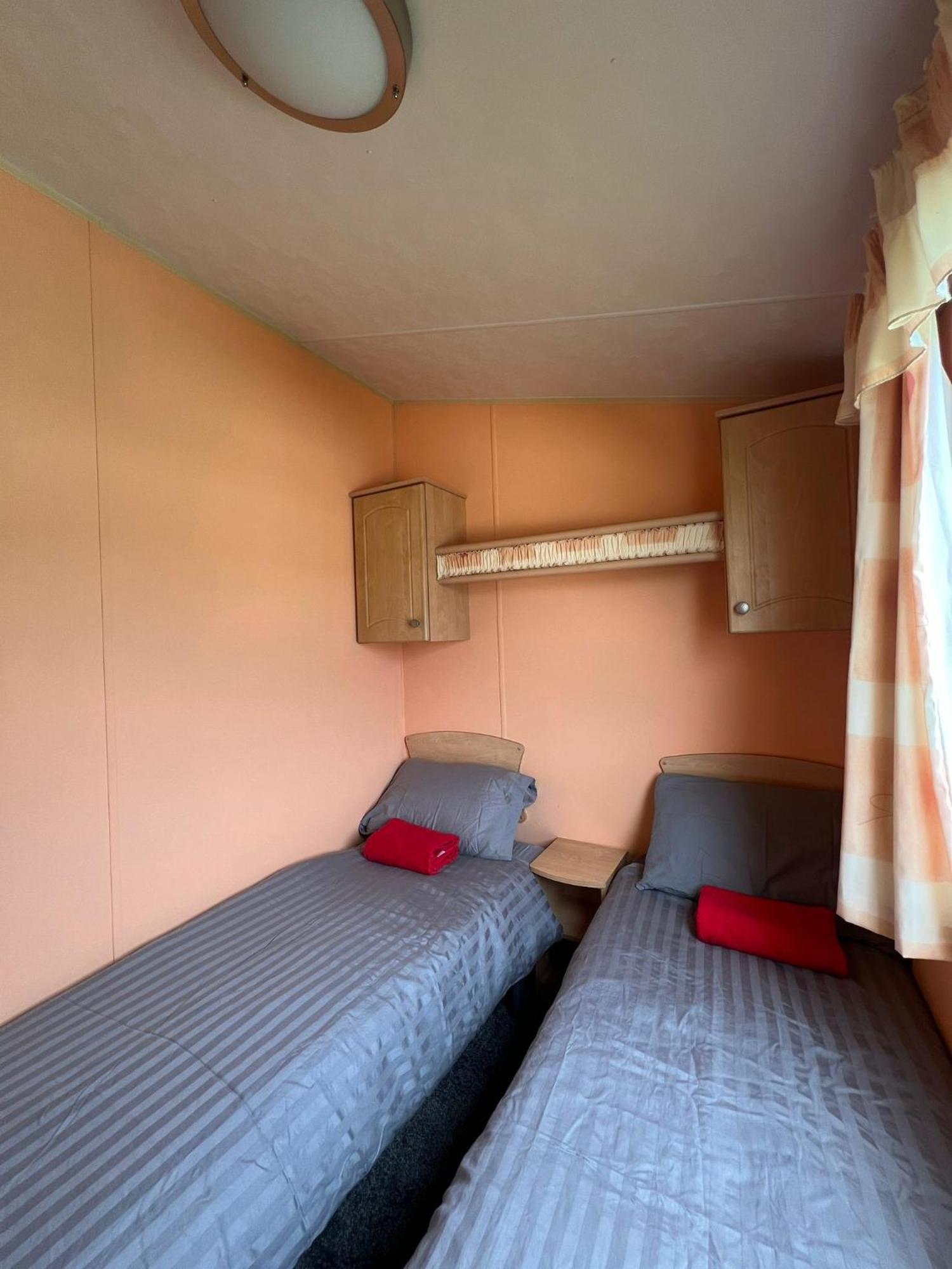 Apartment Light And Airy 2 Bedroom Mobile